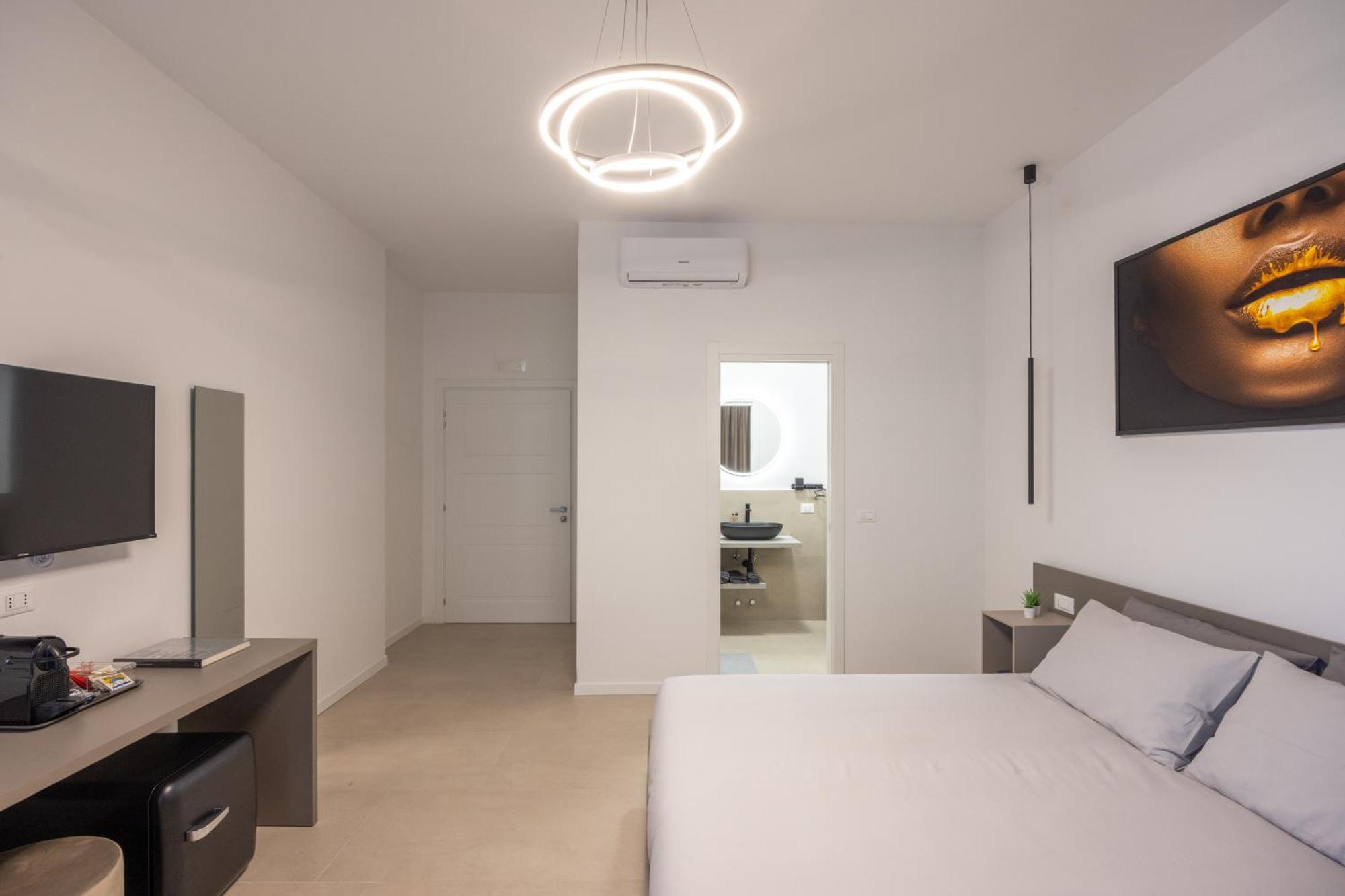 Luxury Station Suite Bologna Kültér fotó